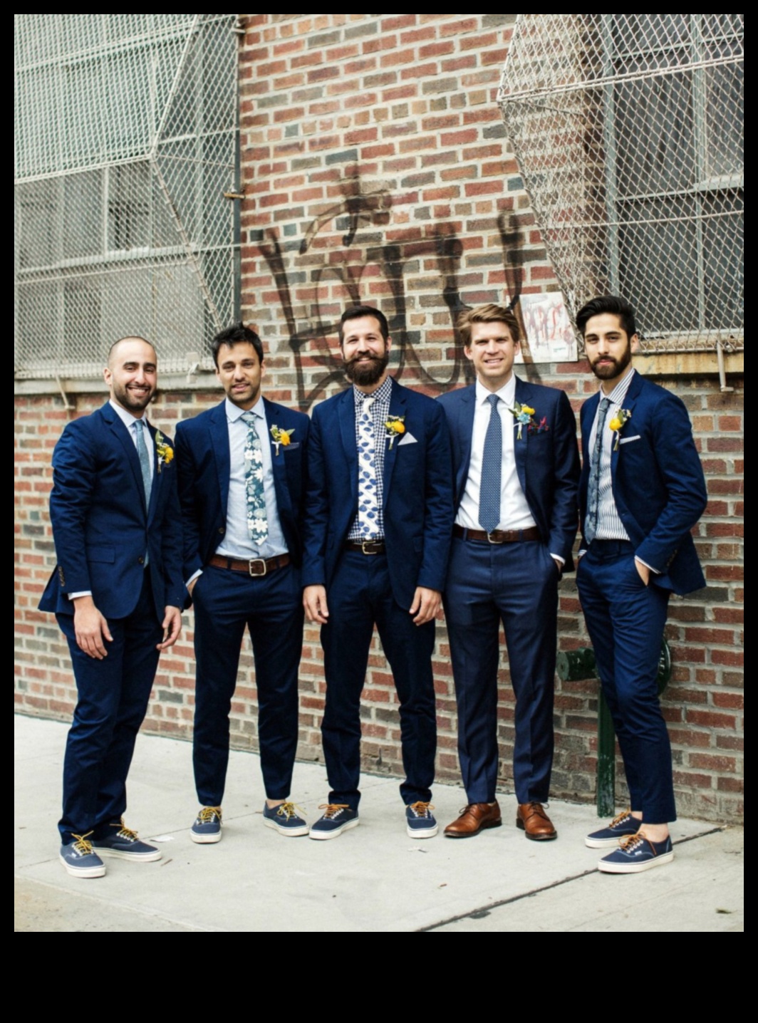 Modes priekšgals: līgavaiņa apģērba perfektums