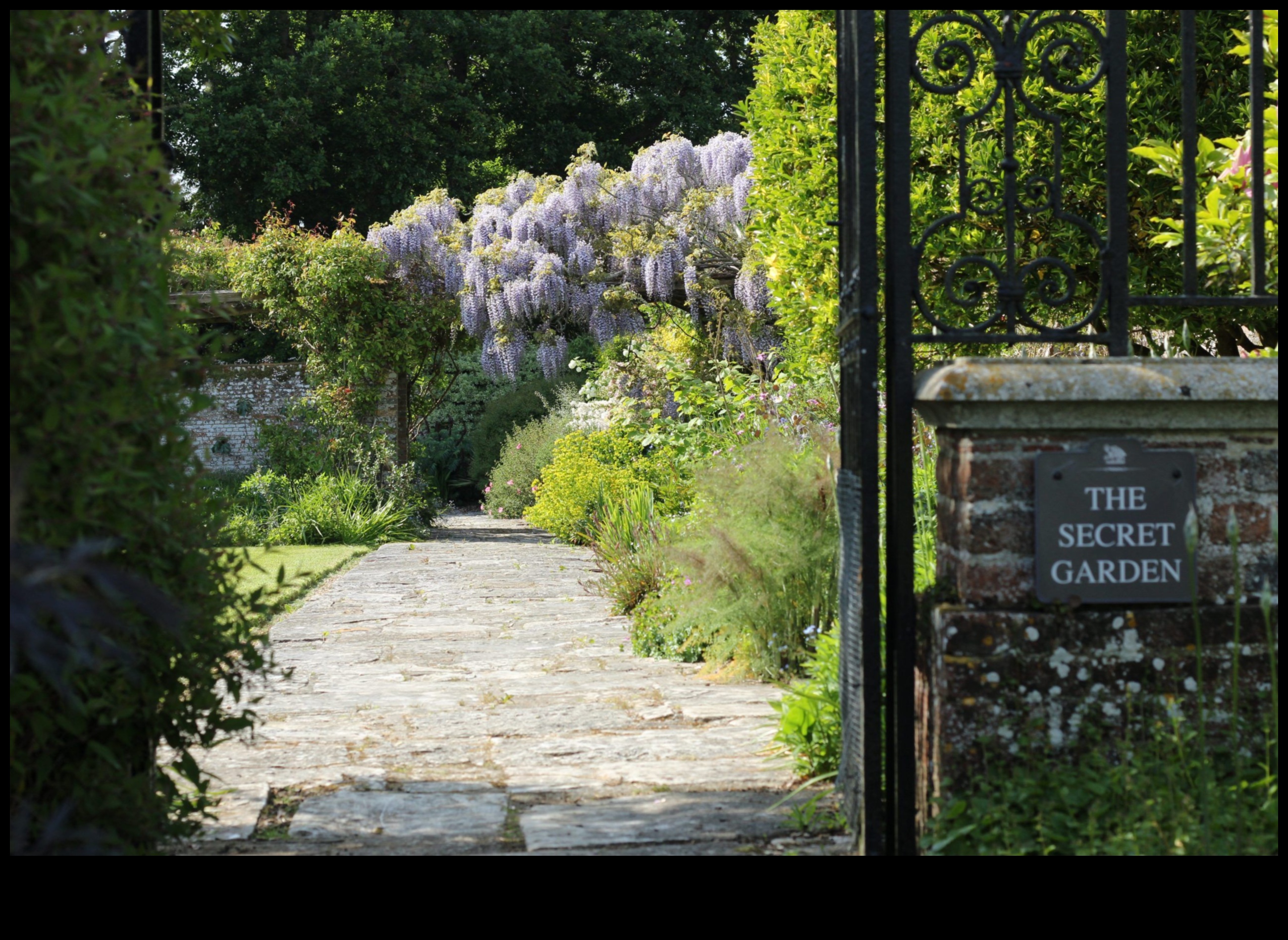 Slepenie dārzi: slēptie dārgakmeņi zaļo zonu vidū