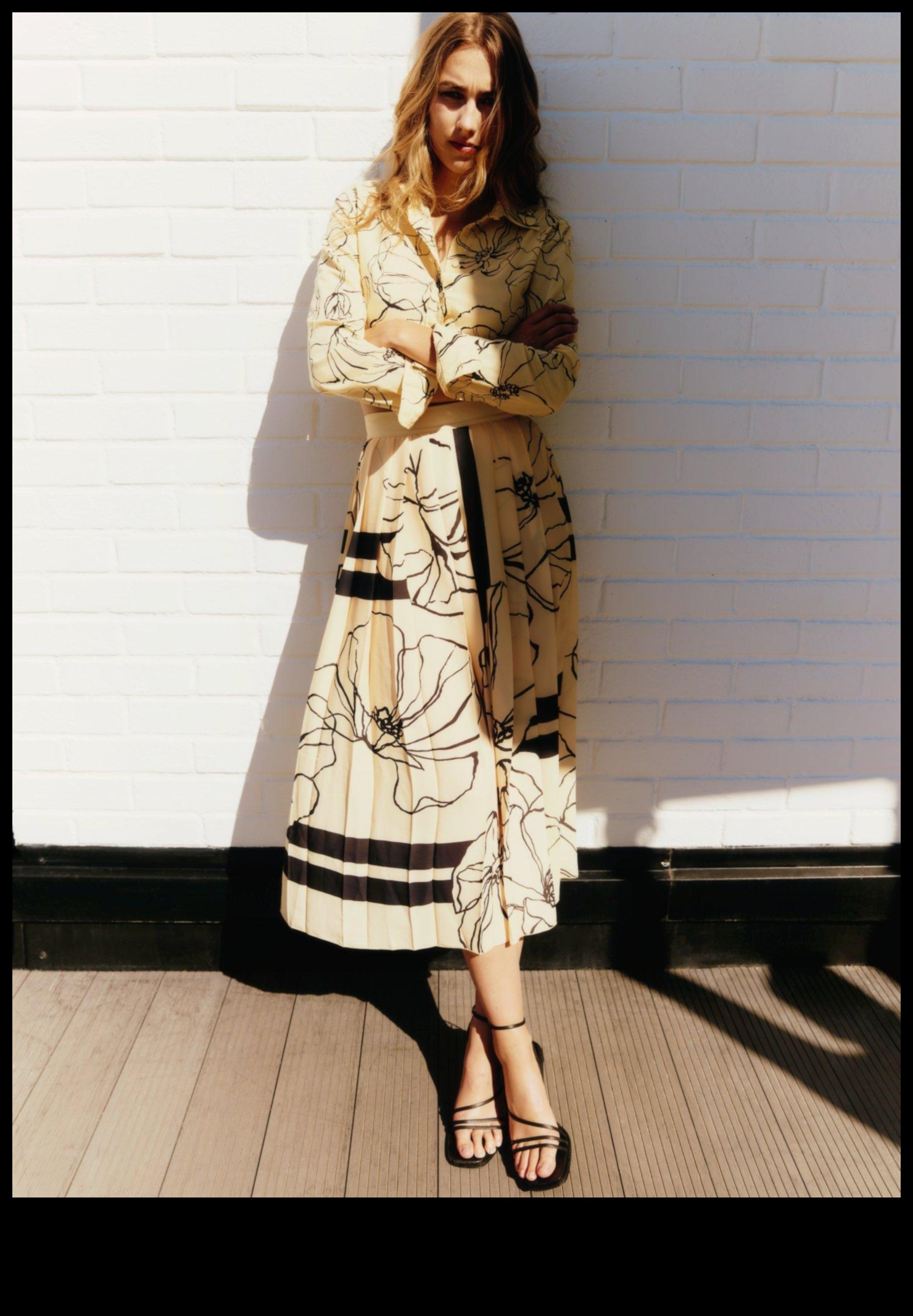 Vienkrāsains maģija: izceliet savu stilu ar vienu nokrāsu tērpiem