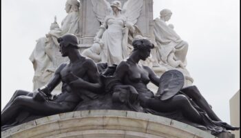 Ancient Vistas: Ainavu mūžīgais skaistums pārskatīts