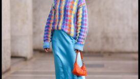 Spilgti pludmales apģērbi: koši vasaras tērpi krāsainam izskatam